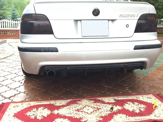 картинка Диффузор под 1-2 трубы BMW E39 (версия 2) магазин  StreetTuning 