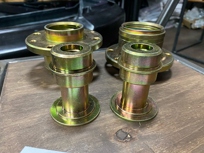 картинка Ступица 08 (2шт) с роликовым подшипником + втулки (2шт) для ВАЗ 2101 магазин  StreetTuning 