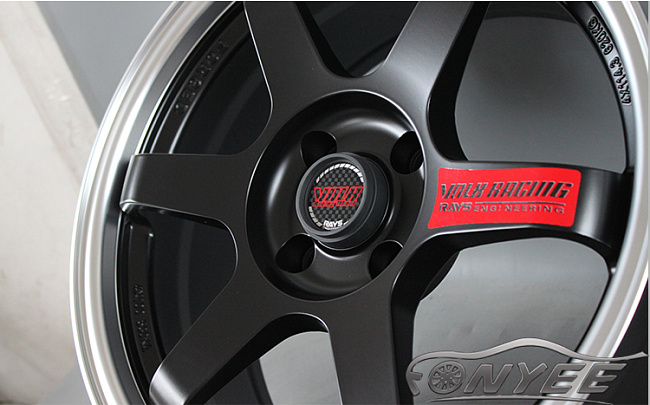 картинка Новые диски Rays TE37 R17 4X108 ET38 J7,5 черные матовые + хром полка магазин  StreetTuning 