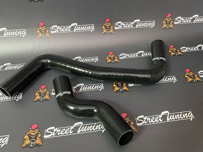 картинка Патрубки радиатора StreetTuning для Toyota Corolla 7AFE-4AFE 93-97 Г магазин  StreetTuning 