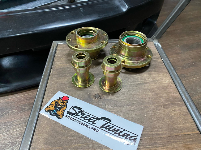 картинка Ступица 08 (2шт) с роликовым подшипником + втулки (2шт) для ВАЗ 2101 магазин  StreetTuning 