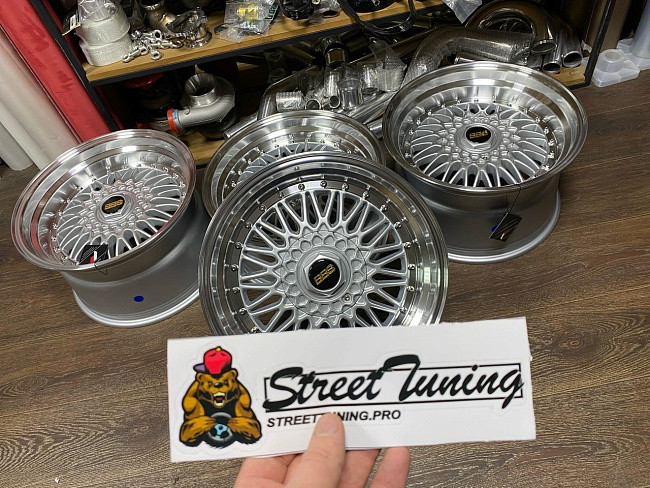 картинка Новые  диски BBS RS R17 J8,5 ET15   5x120/5x112 серебробро + полированная полка магазин  StreetTuning 