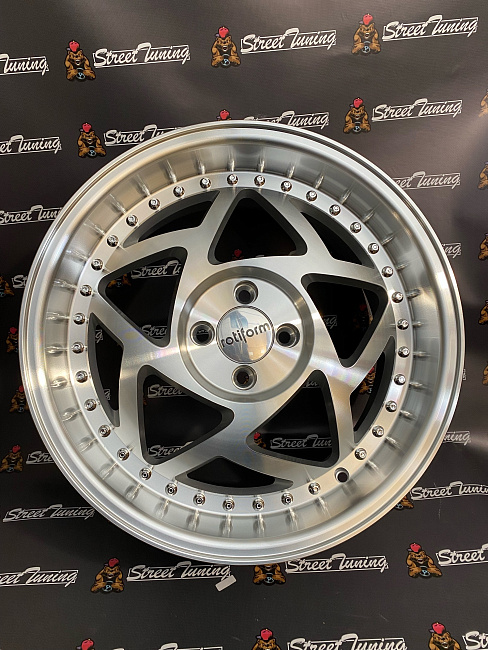 картинка Новые диски Rotiform RSE R17 J8 ET30 4X100 Silver магазин  StreetTuning 