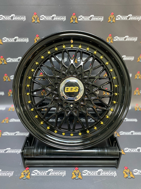 картинка Новые диски BBS RS R16 J6.5 ET30 4x100/114,3 Black Gloss магазин  StreetTuning 