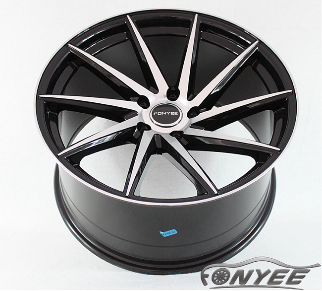 картинка Новые диски Vossen CVT-L Replica R19 5X114,3 ET35 J10 черный глянец + серебро магазин  StreetTuning 