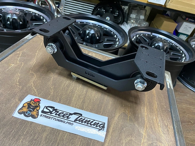 картинка Мягкая опора 5 МКПП для Subaru Impreza, WRX/STI, Legacy, Forester магазин  StreetTuning 