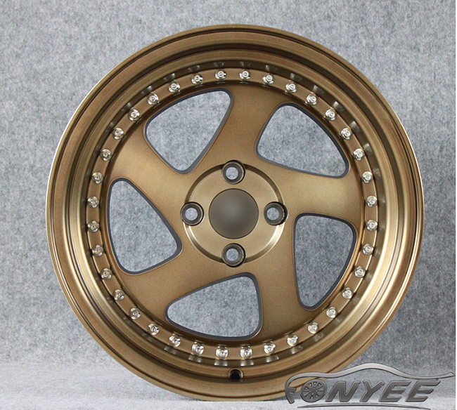 картинка Новые диски Rotiform TMB Flat R18 5х114,3 ET30 J9,5 бронза + серебристые болтики магазин  StreetTuning 