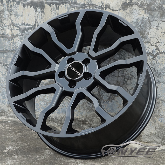 картинка Новые диски Range Rover R20 5x108 ET45 J8,5 черные магазин  StreetTuning 