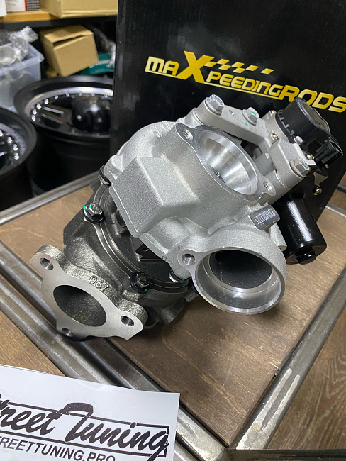 картинка Турбина MaXpeedingrods для Land Cruiser 200, 1VD-FTV 17201-51020 RH магазин  StreetTuning 