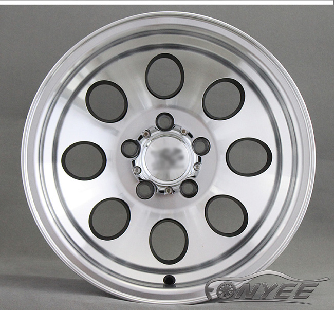 картинка Новые диски GT wheels style 2 R15 5x139,7 ET-27 J8 серебро + черный магазин  StreetTuning 