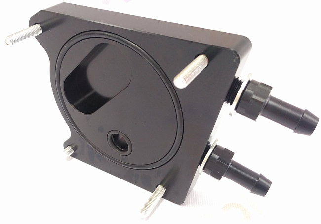 картинка Адаптер-проставка под теплообменник вариатора Jatco JF011E для доп радиатора магазин  StreetTuning 