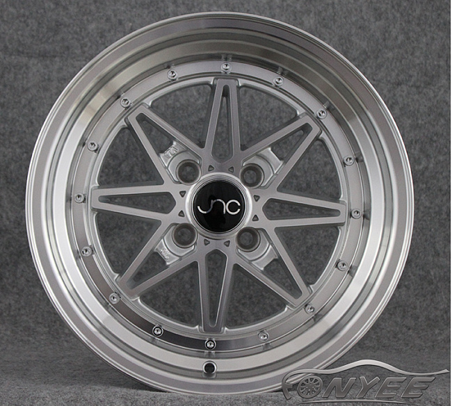 картинка Новые диски Equip 03 R15 4x100 ET25 J8 серебро + полированная полка магазин  StreetTuning 