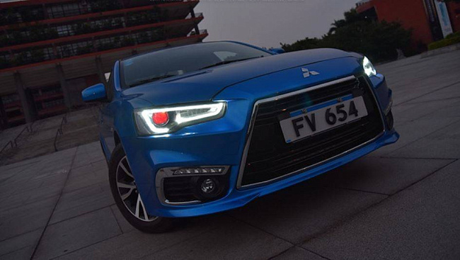 картинка Передние фары для Mitsubishi Lancer 2008-2016 г магазин  StreetTuning 