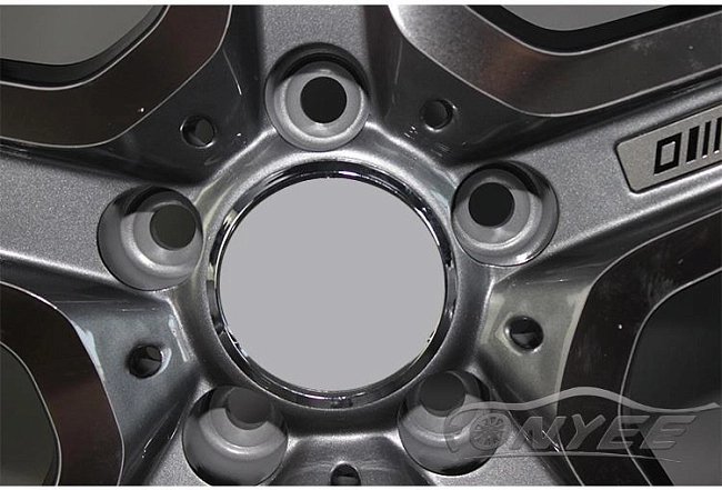 картинка Новые диски WR.05 MERCEDES AMG C63 R18 5x112 ET45 J9,5 серый + серебро магазин  StreetTuning 