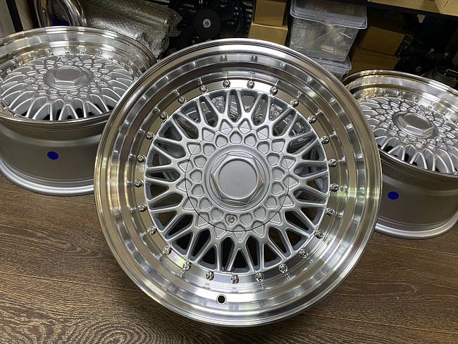 картинка Новые диски BBS RS R16 J8 ET25 4x100/108 серебро магазин  StreetTuning 