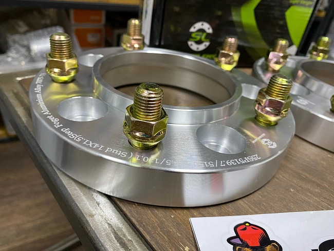 картинка Проставка переходная 25 мм с 5x139.7 на 5x150, цо 108.5-110.1 мм магазин  StreetTuning 