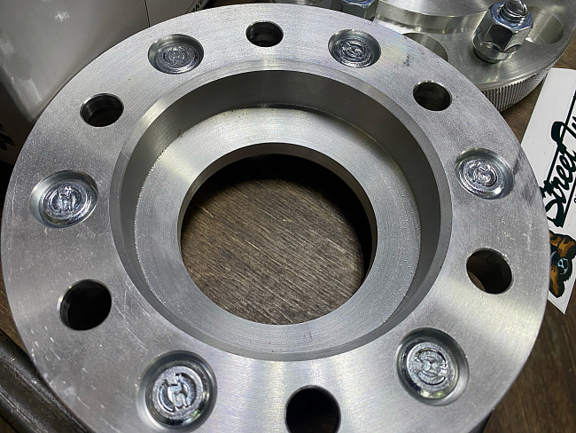 картинка Проставка Starleks 30 мм 6x139,7 цо 106 шпилечная M12x1,5 - РФ магазин  StreetTuning 