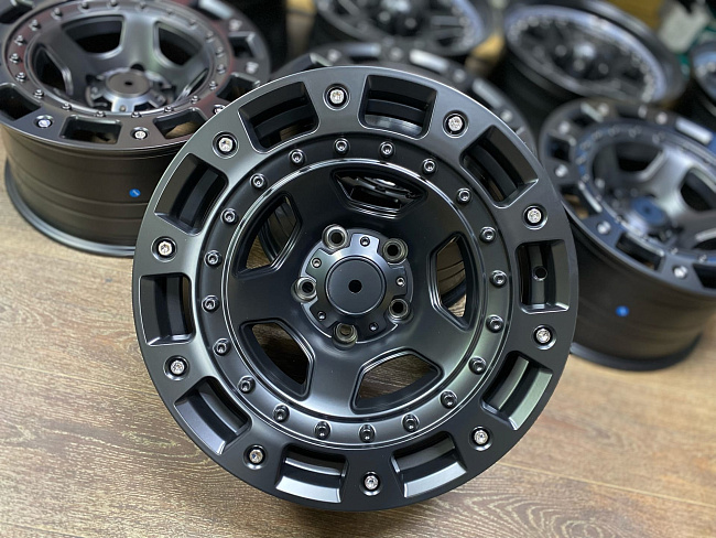 картинка Новые диски Black Rhino CINCO GLOSS BLACK R17 J9 ET -12 5X127 магазин  StreetTuning 