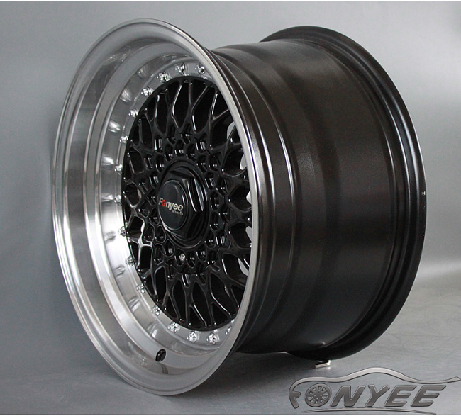 картинка Новые диски BBS RS R18 5X120/5X114,3 ET32 J8 черные + полированная полка магазин  StreetTuning 