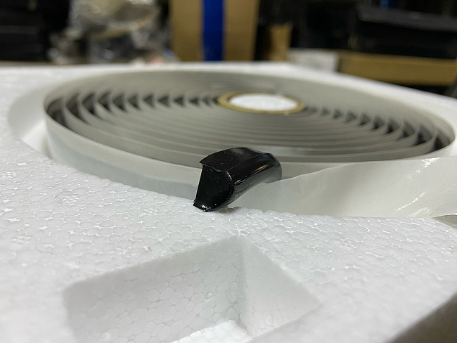 картинка Бутиловый герметик для стекол фар автомобиля Sanvi, черный, рулон магазин  StreetTuning 