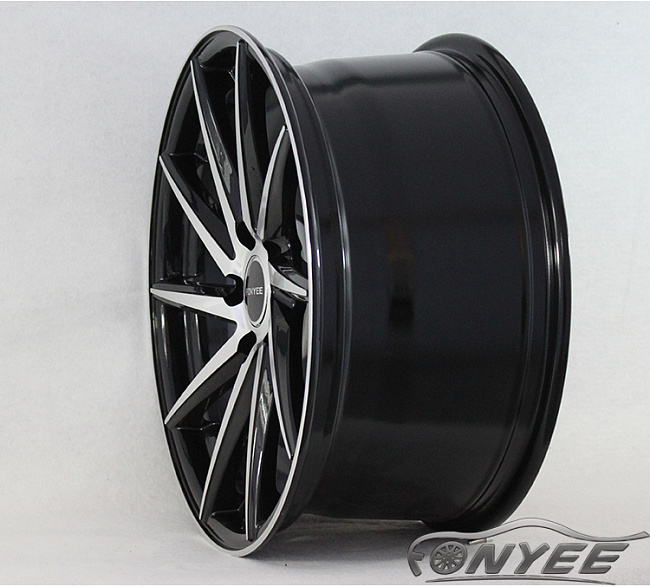 картинка Новые диски Vossen CVT-R Replica R18 5X114,3 ET40 J8,5 черный глянец + серебро магазин  StreetTuning 