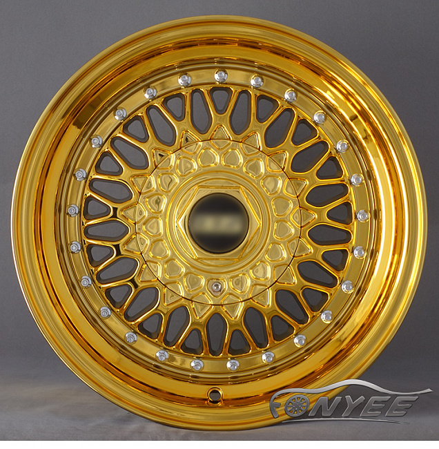 картинка Новые диски BBS RS R15 4X100/4X114,3 ET10 J9 золото хром + серебристые болтики магазин  StreetTuning 