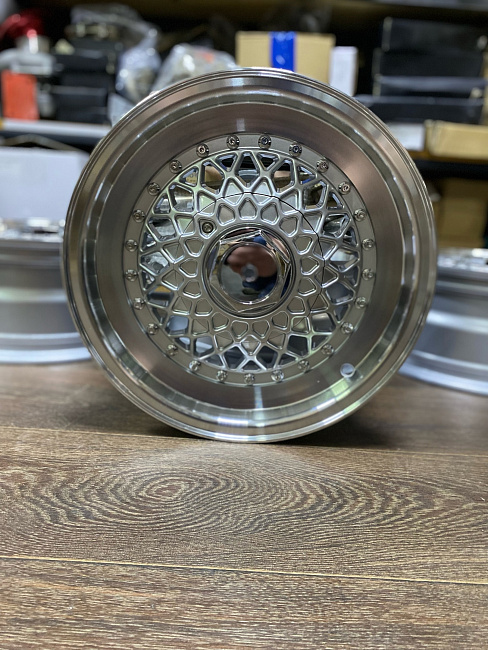 картинка Новые диски BBS RS R13 J6 ET25 4x100/4x114.3 , серебро + полировка магазин  StreetTuning 