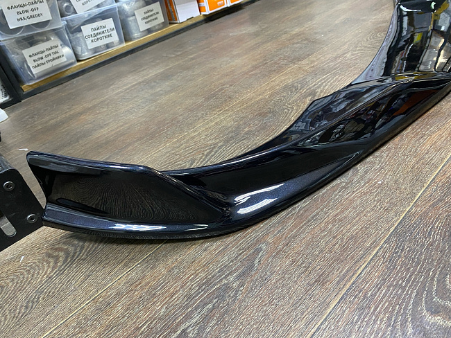 картинка Сплиттер (губа) на передний бампер для Lixiang L9, черный глянец магазин  StreetTuning 