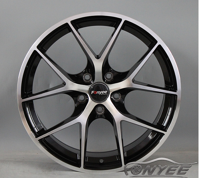 картинка Новые диски BBS CI-R R18 5X114,3 ET35 J8,5 черный глянец + серебро магазин  StreetTuning 