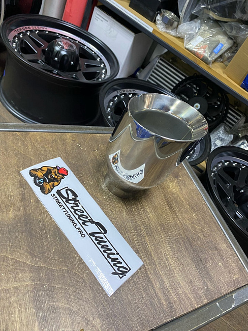 картинка Насадка на глушитель универсальная 60x102 мм, хром магазин  StreetTuning 