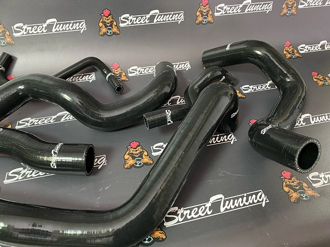 картинка Патрубки системы охлаждения StreetTuning для Mini Cooper R56, черные 8 шт магазин  StreetTuning 