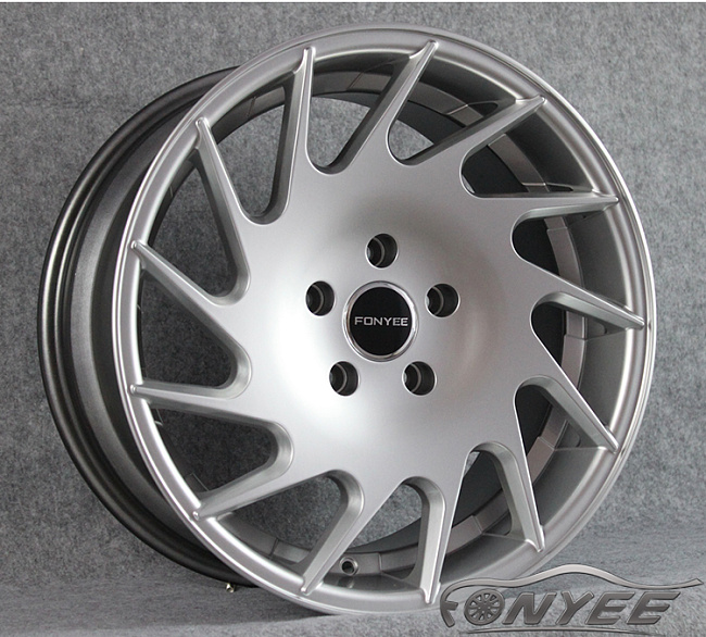 картинка Новые диски Vossen VLE1-L Replica R18 5X120 ET35 J8,5 серебро магазин  StreetTuning 