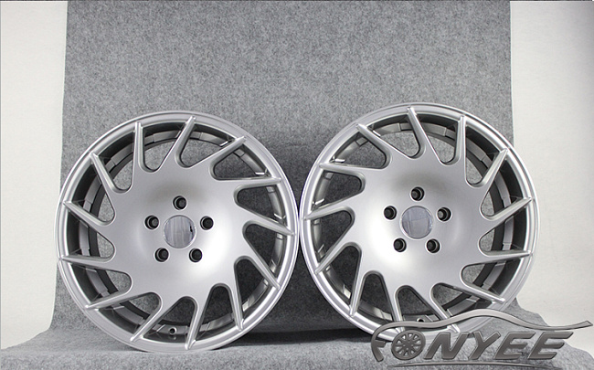 картинка Новые диски Vossen VLE1-L Replica R18 5X120 ET35 J8,5 серебро магазин  StreetTuning 