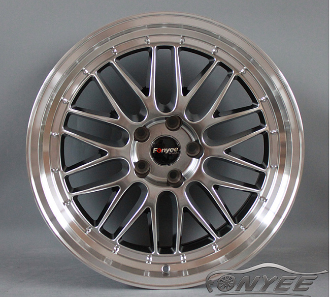 картинка Новые диски BBS LM R19 5X112 ET35 J9,5 светло черный глянец + полированная полка магазин  StreetTuning 