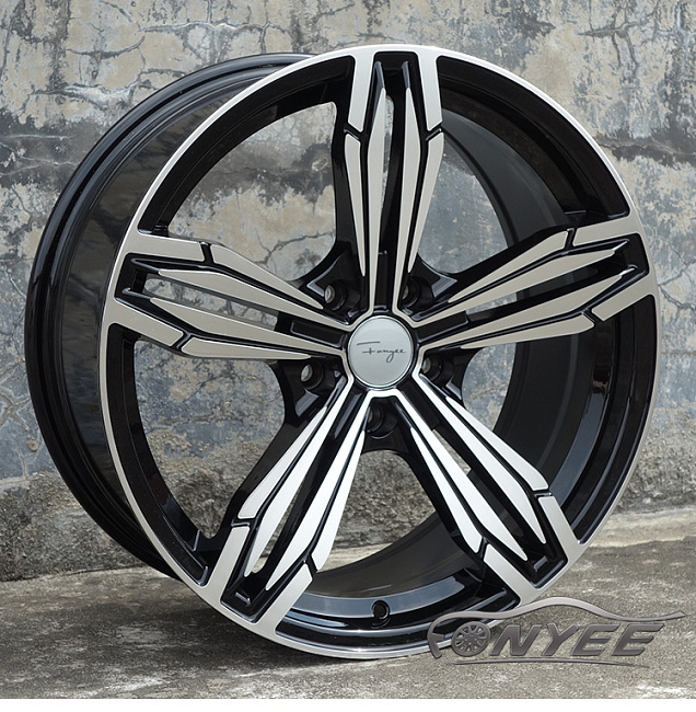 картинка Новые диски Dibite R18 5x114,3 ET35 J8 черные #2 магазин  StreetTuning 