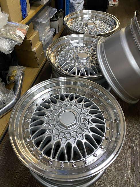 картинка Новые диски BBS RS R16 J8 ET25 4x100/108 серебро магазин  StreetTuning 