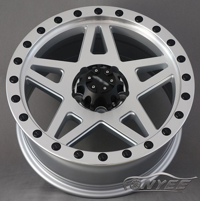 картинка Новые диски MVF-968 R16 5X114,3 ET15 J7 серебро и черные болтики магазин  StreetTuning 