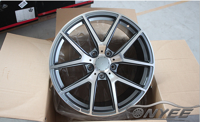 картинка Новые диски Mercedes R20 5X130 ET44 J10 серый + серебро магазин  StreetTuning 