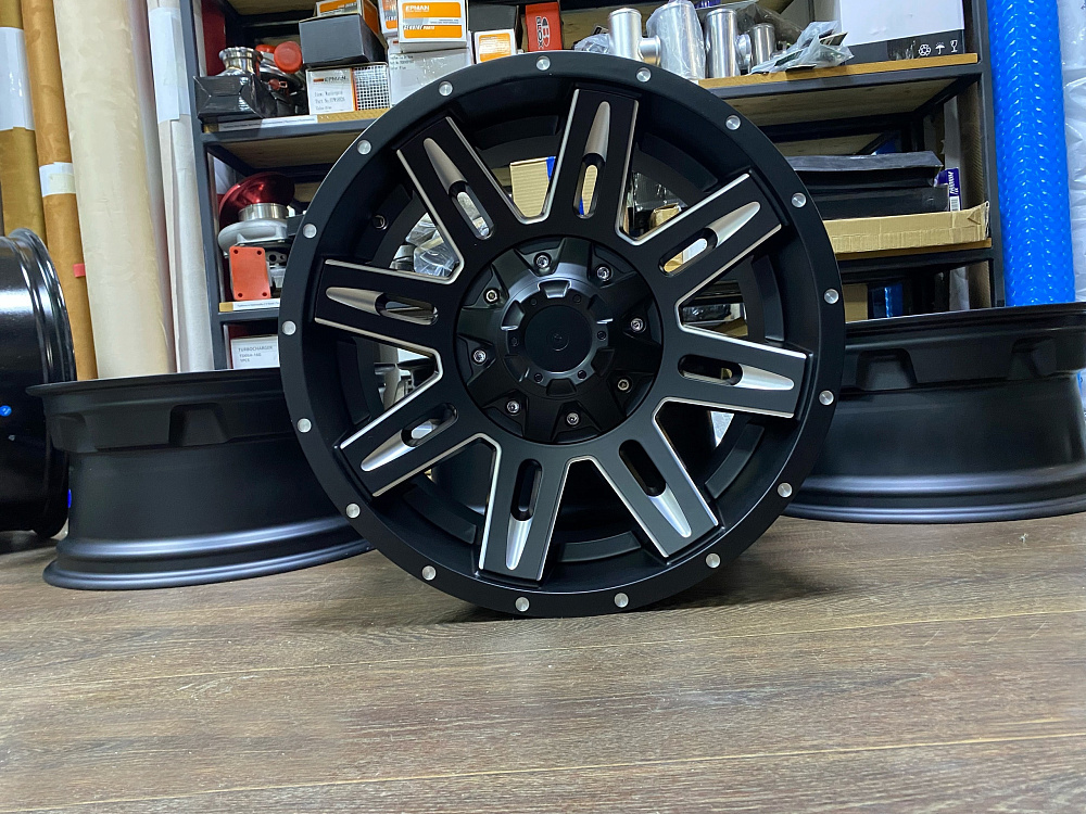 картинка Новые диски STL-HD R18 J9 ET-12 6X139,7 , черный мат от магазина  StreetTuning