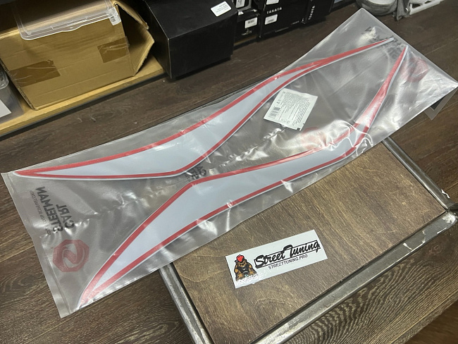 картинка Реснички на фары для  TOYOTA NOAH 2010-2013г(рестайлинг) магазин  StreetTuning 