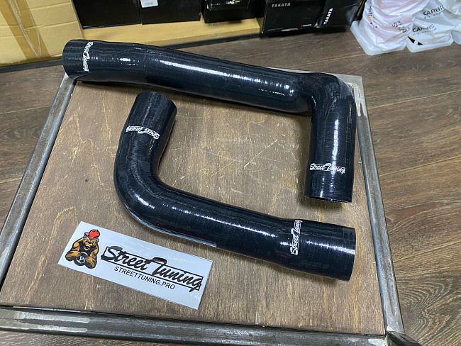 картинка Патрубки радиатора STREETTUNING для BMW E34 магазин  StreetTuning 