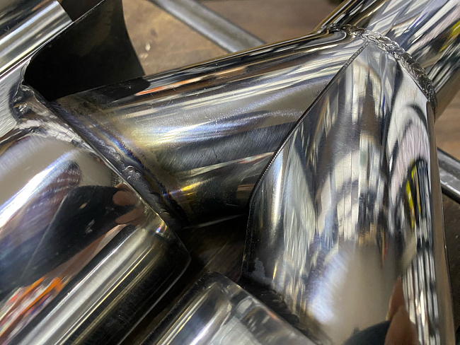 картинка Насадки на глушитель BMW M двойные комплект- 2 шт 57 х 89 мм хром магазин  StreetTuning 