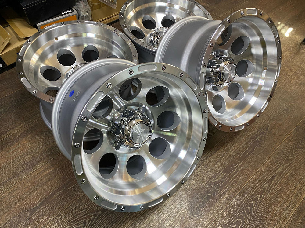 картинка Новые диски GT WHEEL Style R16 J10 et -44 6x139,7, серебро от магазина  StreetTuning