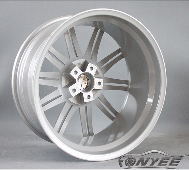 картинка Новые диски Vossen CV4 Replica R19 5X112 ET38 J9,5 серебро магазин  StreetTuning 