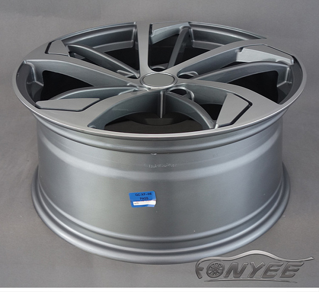 картинка Новые диски Audi style 139 R19 5x112 ET35 J8,5 серый + серебро магазин  StreetTuning 