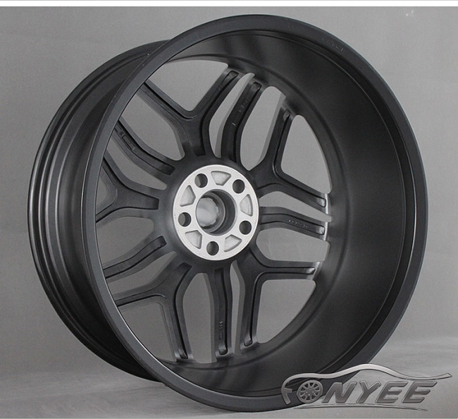 картинка Новые диски Range Rover Evoque Wheels R22 5x120 ET48 J9,5 серебро магазин  StreetTuning 