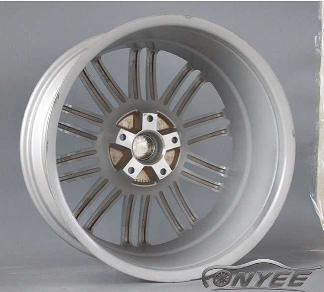 картинка Новые диски Porsche Macan wheels R21 5x112 ET19 J10 серебро магазин  StreetTuning 