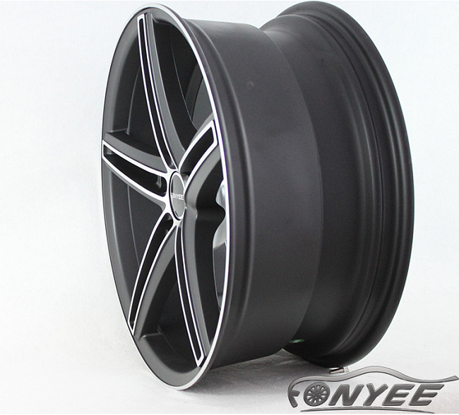 картинка Новые диски Vossen CV5 Replica R19 5X108 ET35 J9,5 черный мат + серебро магазин  StreetTuning 