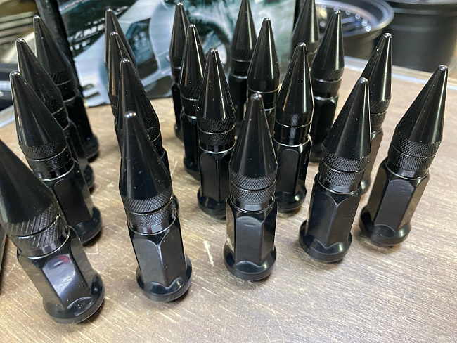 картинка Комплект гаек пики (пули) Starleks, 1/2, цвет черный, 20 шт. магазин  StreetTuning 