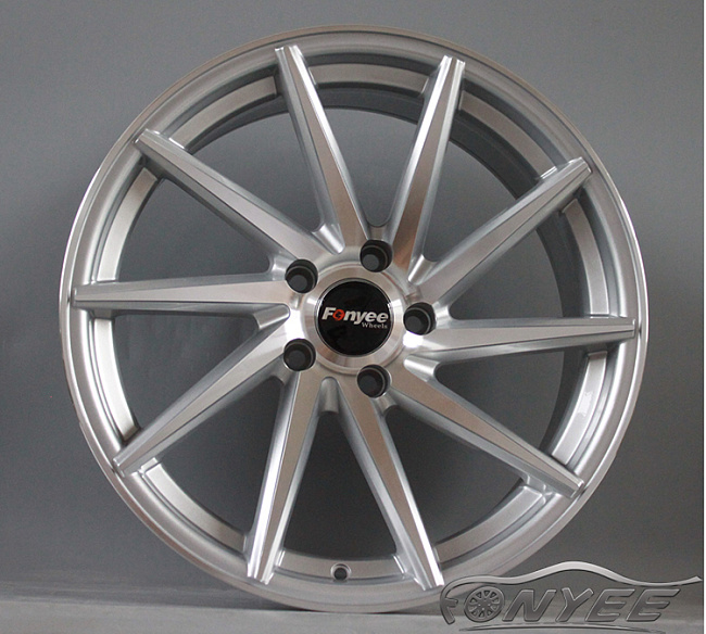 картинка Новые диски Vossen CVT-L Replica R18 5X114,3 ET35 J9,5 серебро магазин  StreetTuning 
